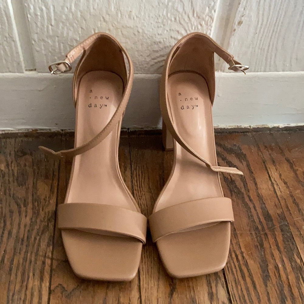 Nude Chunky Heel